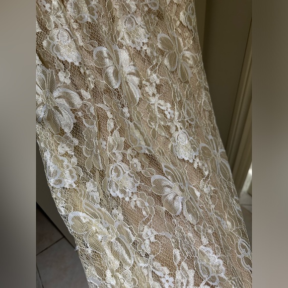 Champagne colour gown dress size medium mother of the bride - Picture 9 of 11